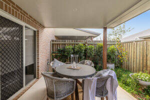 2/41 Hunter St, CENTENARY HEIGHTS, QLD 4350 AU