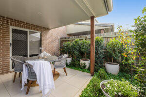 2/41 Hunter St, CENTENARY HEIGHTS, QLD 4350 AU