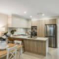 2/41 Hunter St, CENTENARY HEIGHTS, QLD 4350 AU