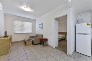 10/9 Uniplaza Ct, KEARNEYS SPRING, QLD 4350 AU