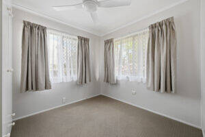 44 Debra St, CENTENARY HEIGHTS, QLD 4350 AU
