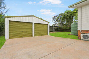 44 Debra St, CENTENARY HEIGHTS, QLD 4350 AU