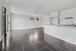 15 Gains Pl, GLENVALE, QLD 4350 AU