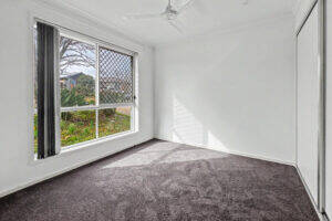 15 Gains Pl, GLENVALE, QLD 4350 AU