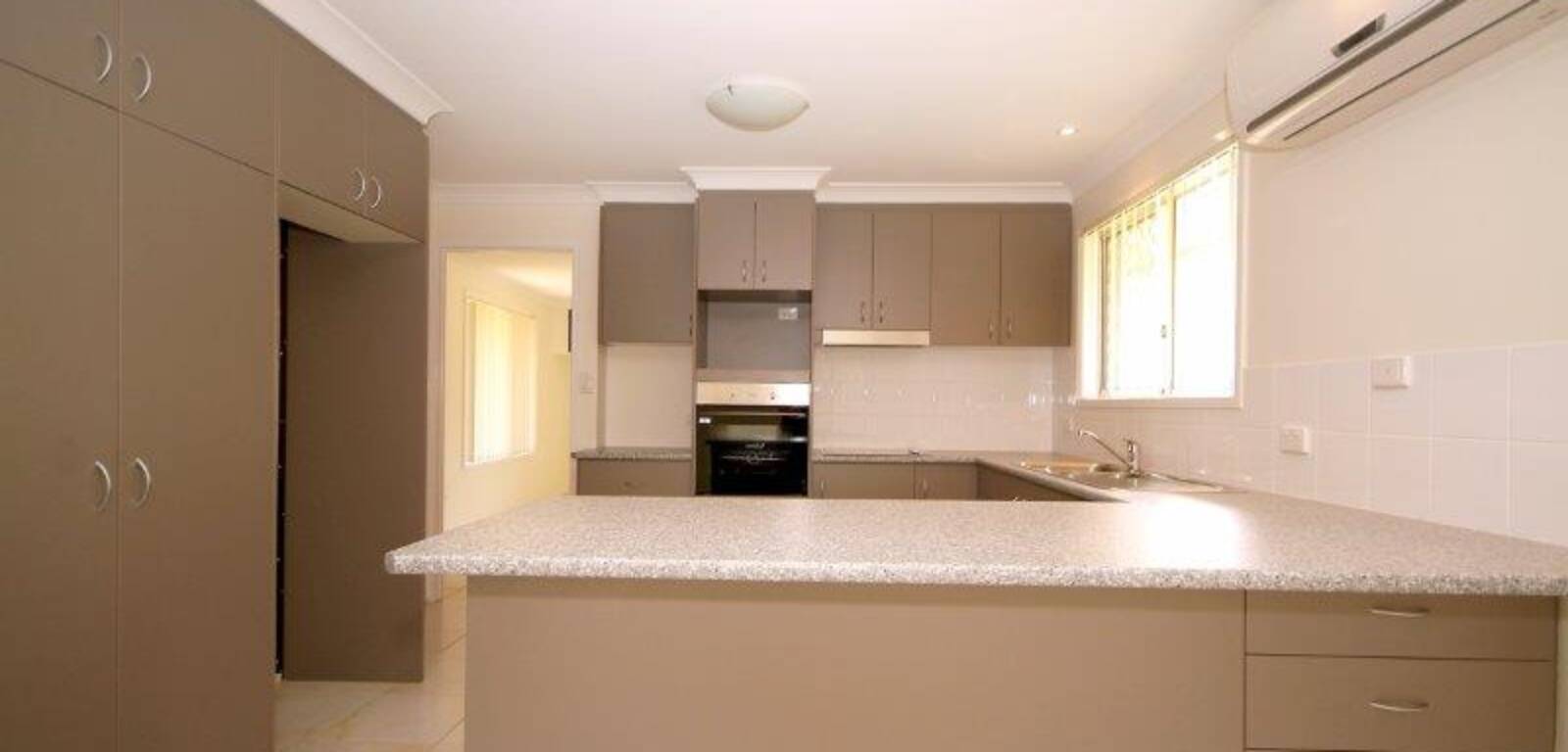 34 Lotus Crescent, CENTENARY HEIGHTS, QLD 4350 AU