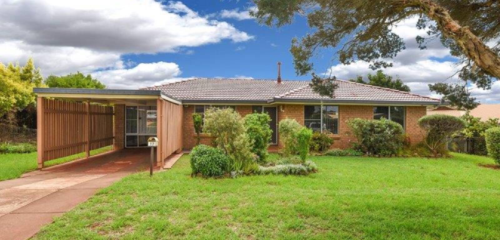 17 Stumm Street, KEARNEYS SPRING, QLD 4350 AU