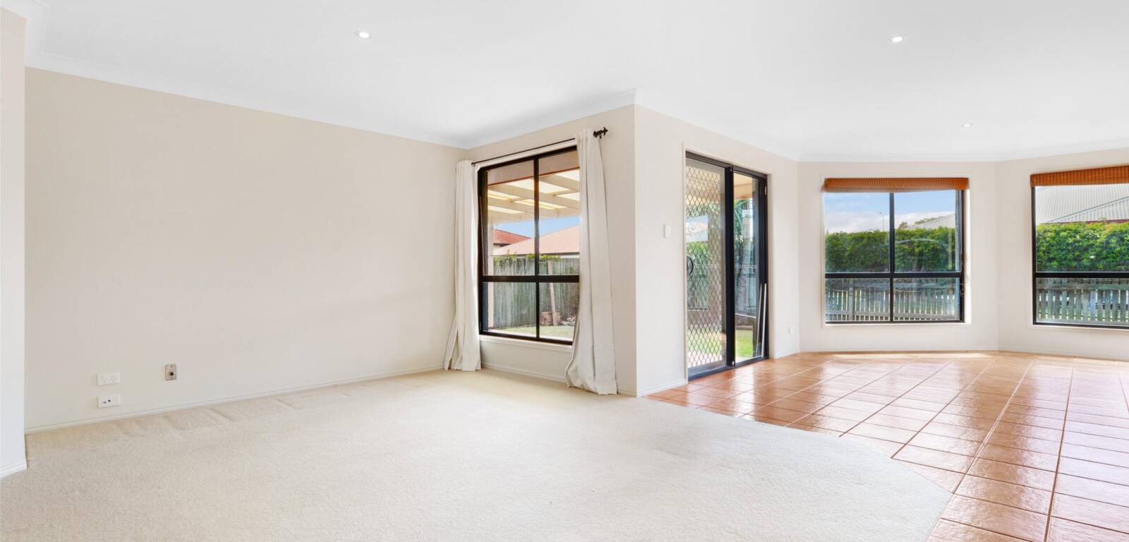 16 Menzies Street, MIDDLE RIDGE, QLD 4350 AU