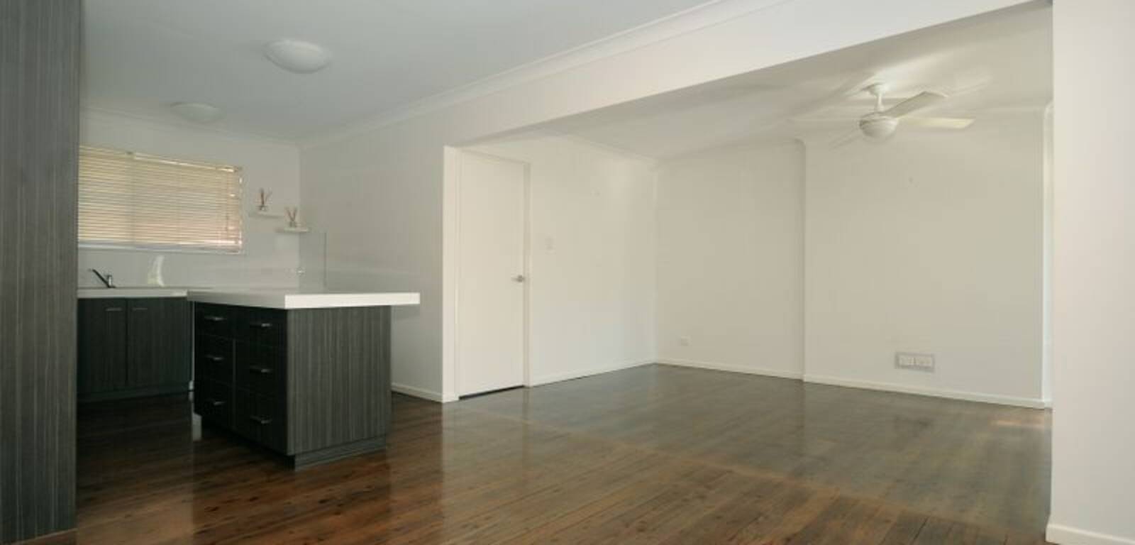2 Wellsley Street, NORTH TOOWOOMBA, QLD 4350 AU