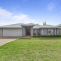 13 Rosella Street, RANGEVILLE, QLD 4350 AU