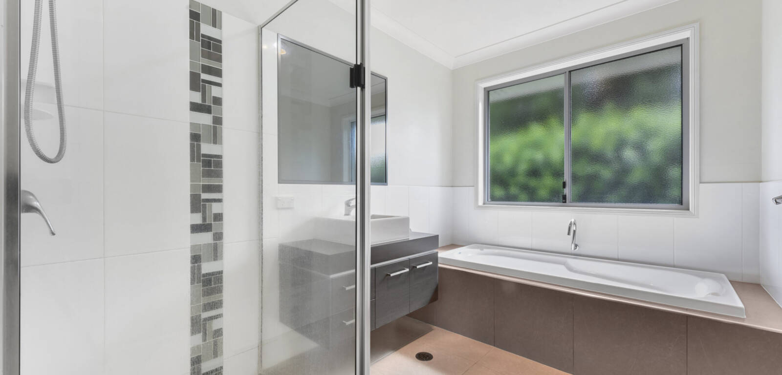 13 Rosella Street, RANGEVILLE, QLD 4350 AU