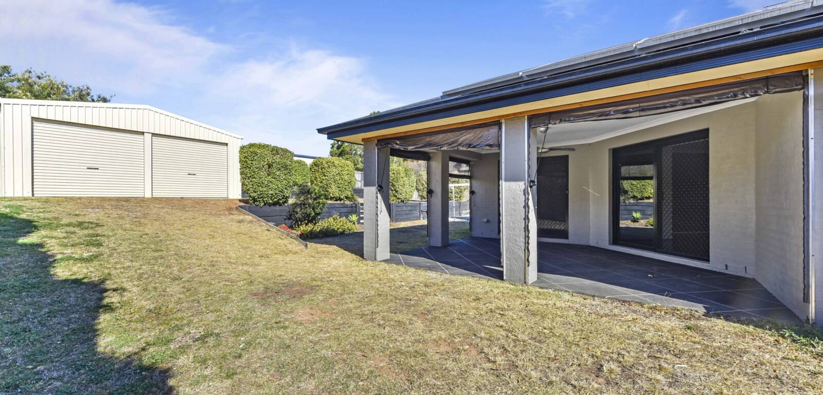 40 Sunset Drive, GLENVALE, QLD 4350 AU