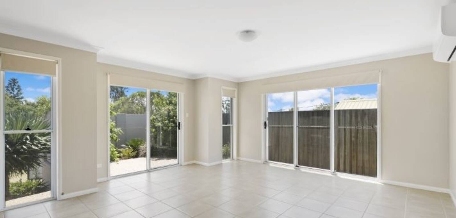 1/12 Garde Street, CENTENARY HEIGHTS, QLD 4350 AU