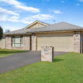 1/2 Yearling Close, GLENVALE, QLD 4350 AU