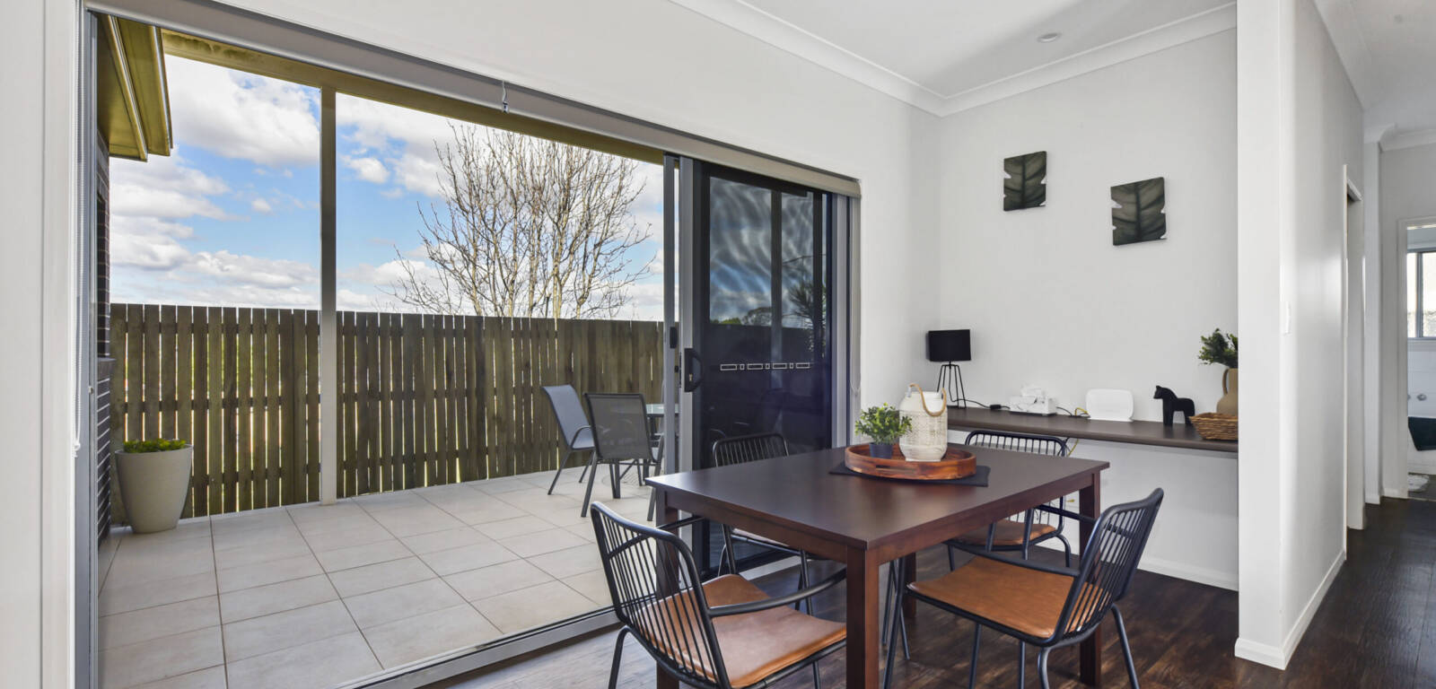 2a/126 Long Street, CENTENARY HEIGHTS, QLD 4350 AU
