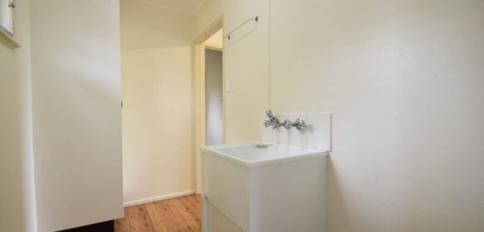 1/2 Creek Street, CAMBOOYA, QLD 4358 AU