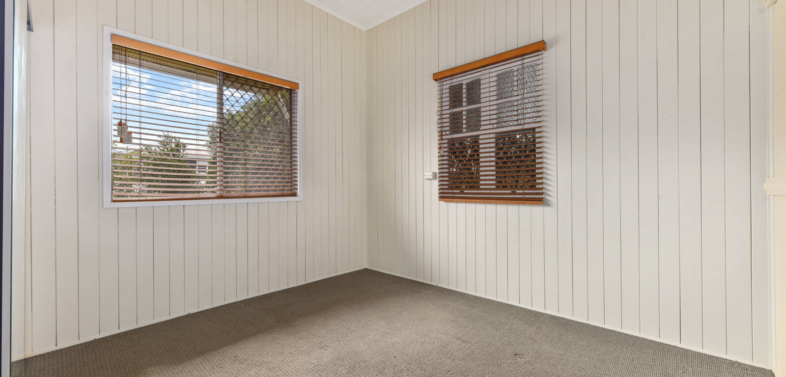 43 Suffolk Street, RANGEVILLE, QLD 4350 AU