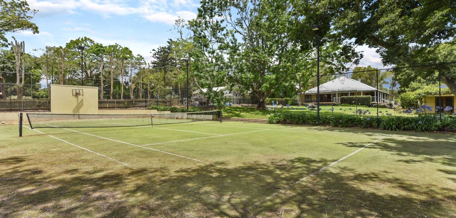 9 Campbell Street, EAST TOOWOOMBA, QLD 4350 AU