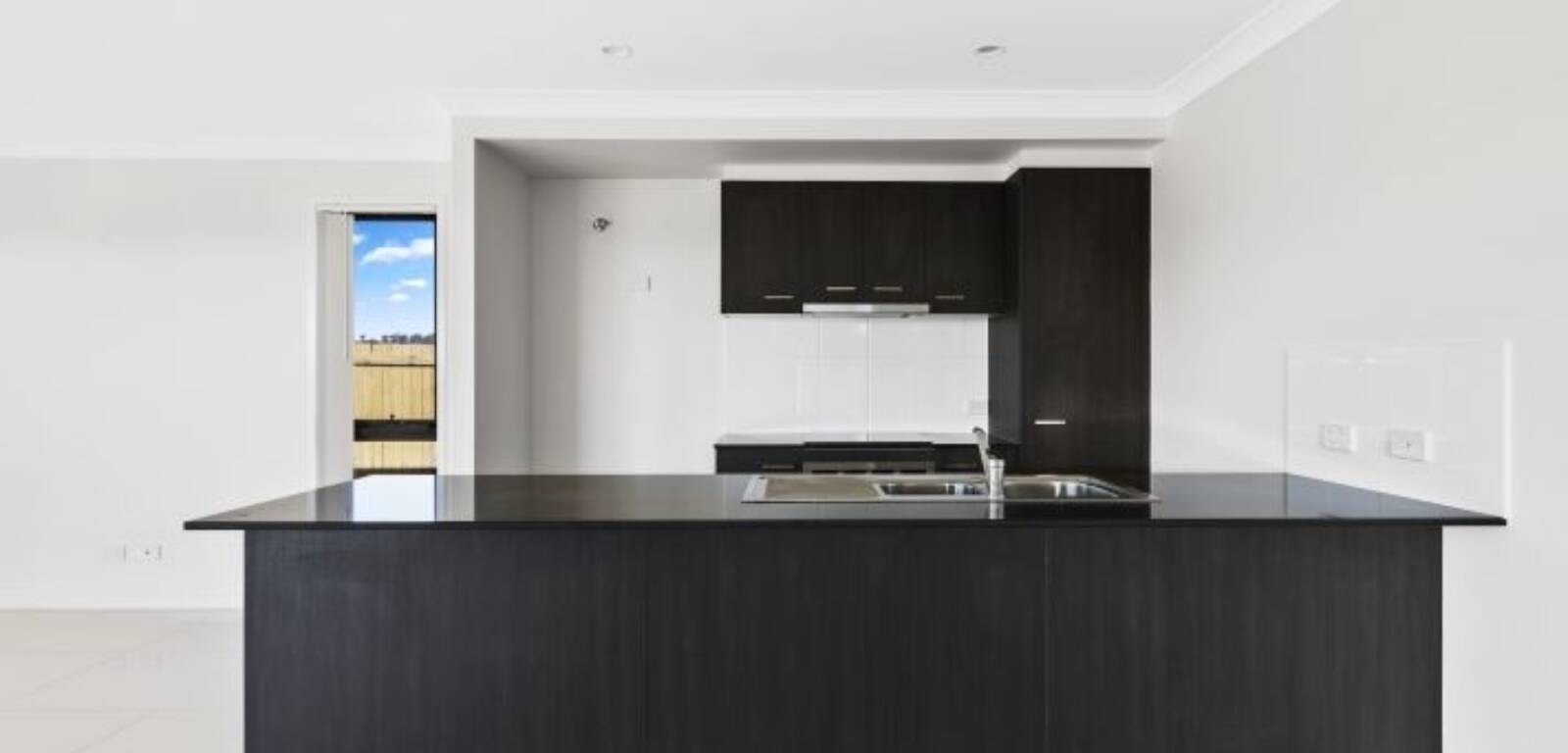 8 Murwillock Street, CAMBOOYA, QLD 4358 AU