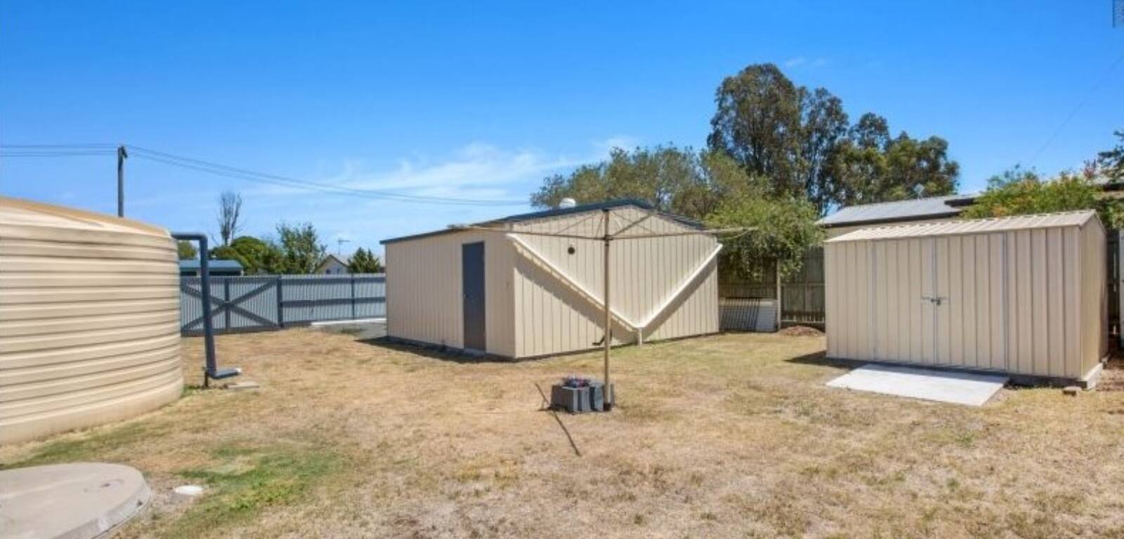 20 Creek Street, CAMBOOYA, QLD 4358 AU