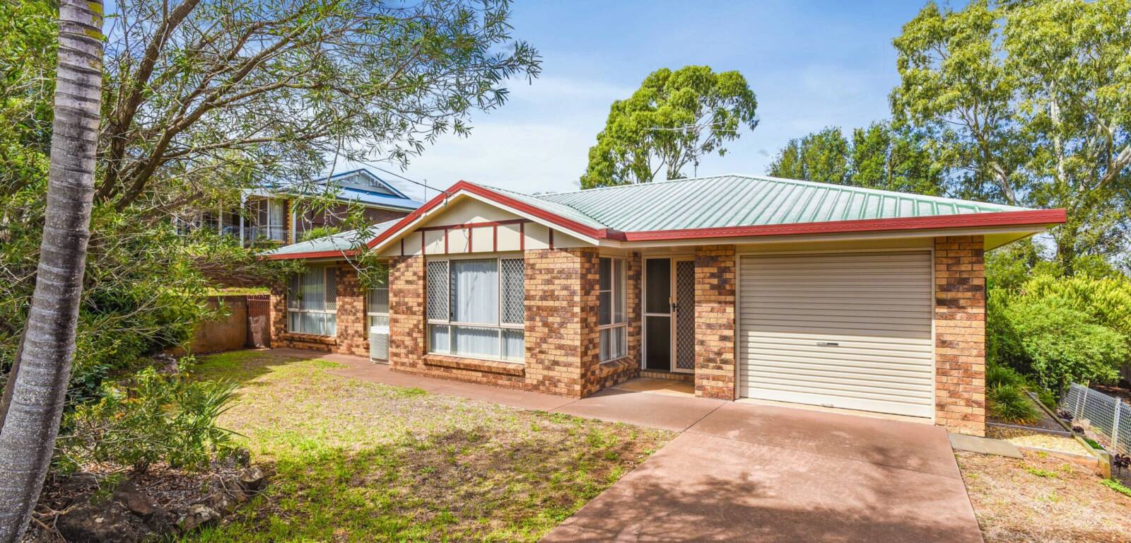 42 Brigalow Street, NEWTOWN, QLD 4350 AU