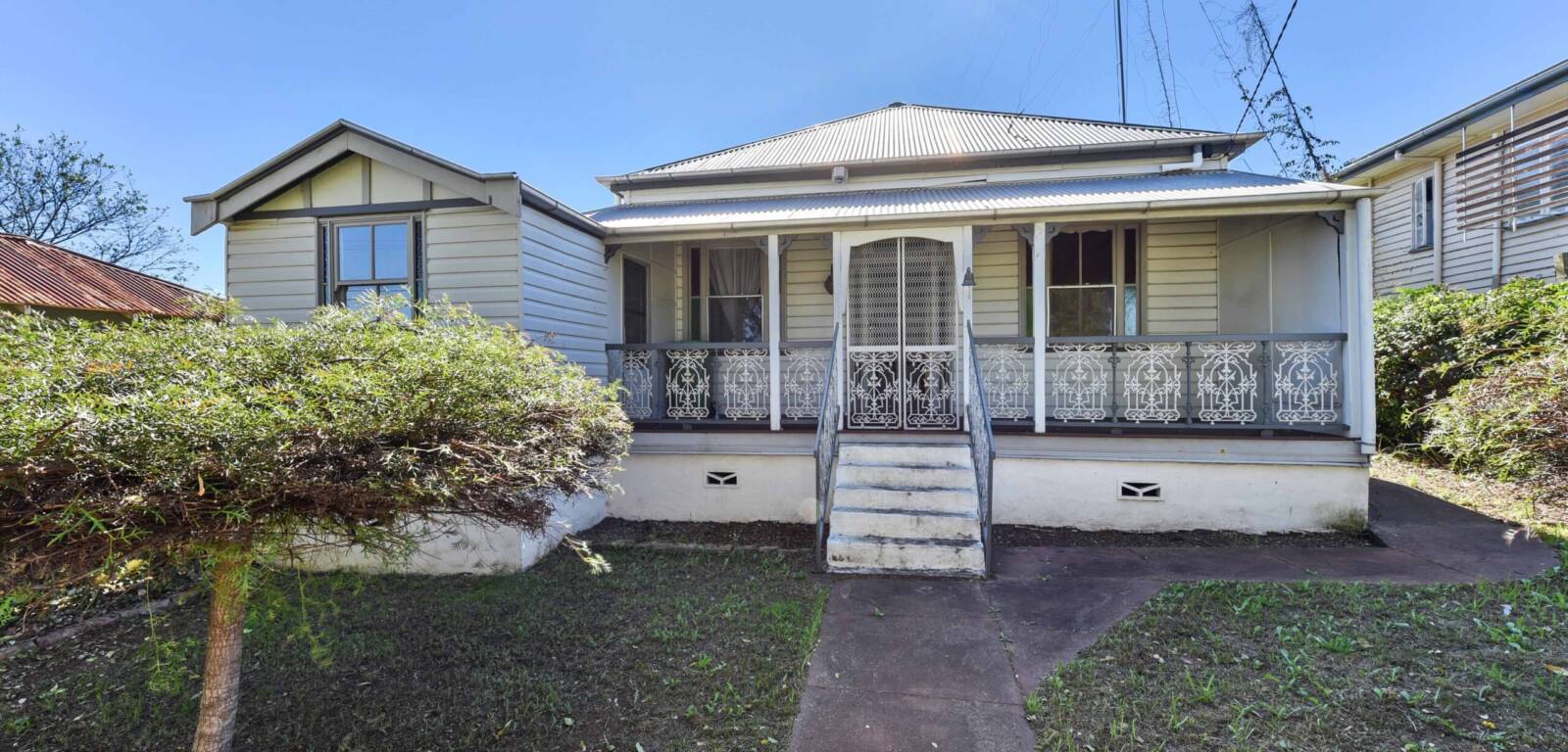 137 Jellicoe Street, NORTH TOOWOOMBA, QLD 4350 AU