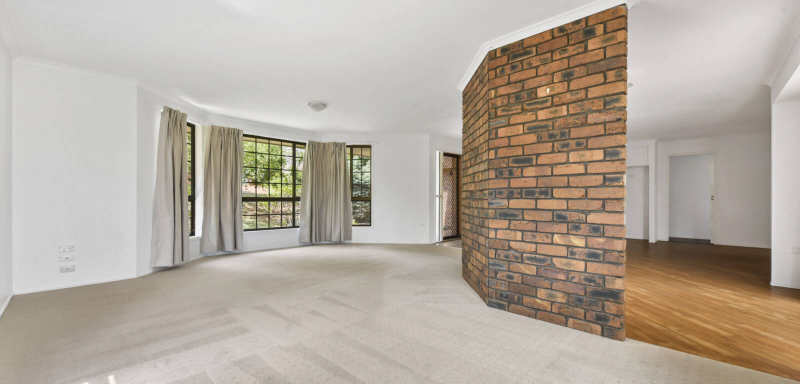 9 Belah Street, RANGEVILLE, QLD 4350 AU