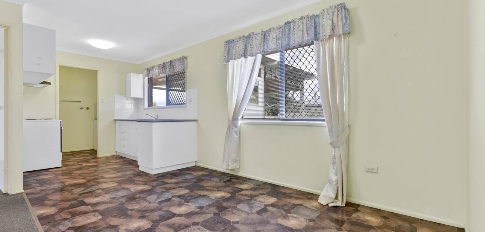 41 Paull Street, WILSONTON, QLD 4350 AU