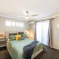 4 Farrer Street, CRANLEY, QLD 4350 AU