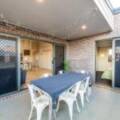 4 Farrer Street, CRANLEY, QLD 4350 AU