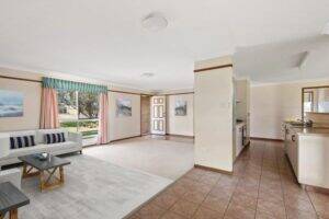 19 Oldfield Street, MIDDLE RIDGE, QLD 4350 AU