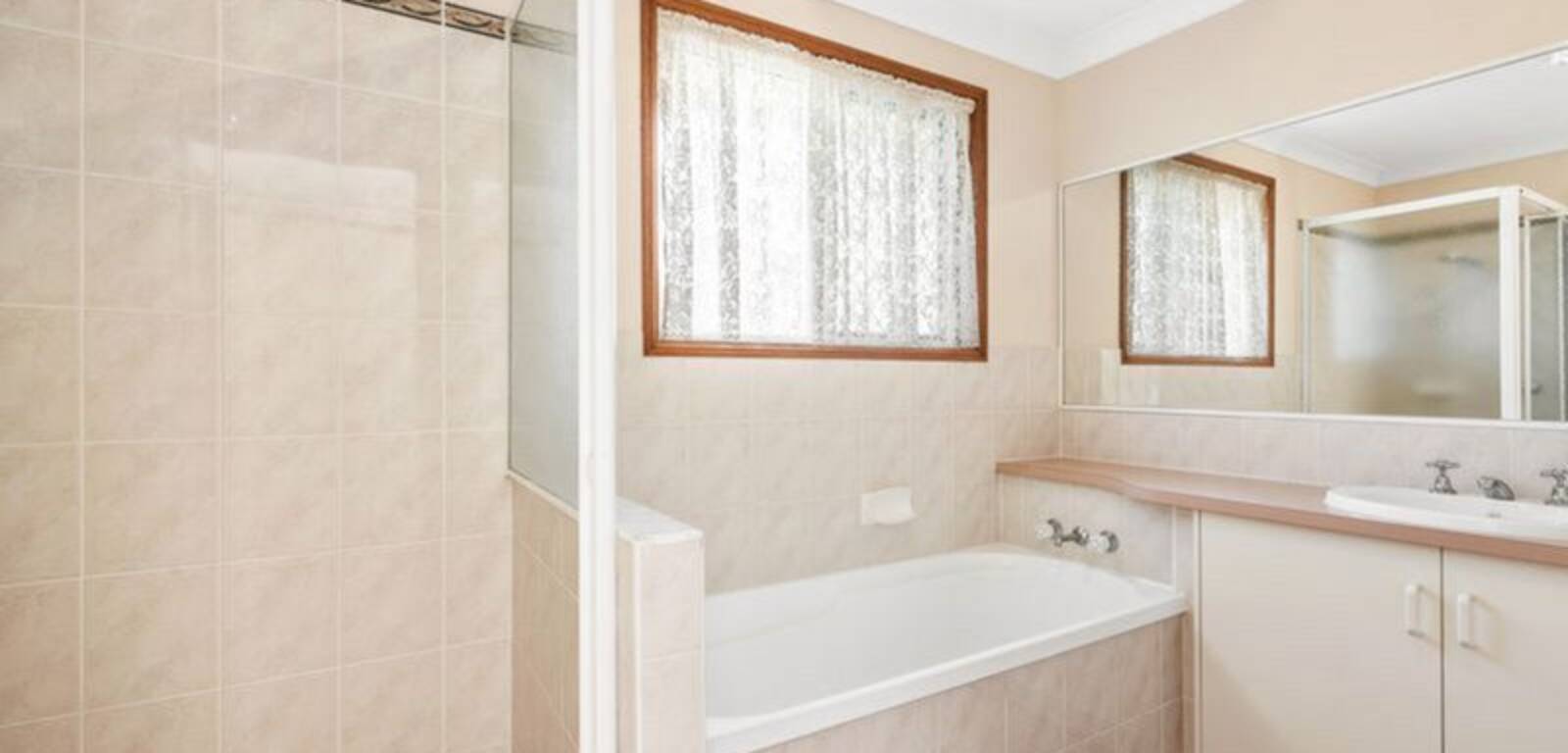 19 Oldfield Street, MIDDLE RIDGE, QLD 4350 AU