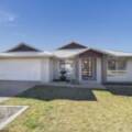 15 Rosella Street, RANGEVILLE, QLD 4350 AU