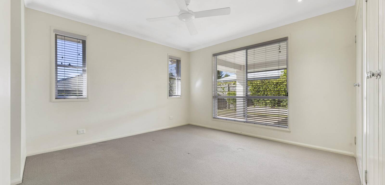 15 Rosella Street, RANGEVILLE, QLD 4350 AU