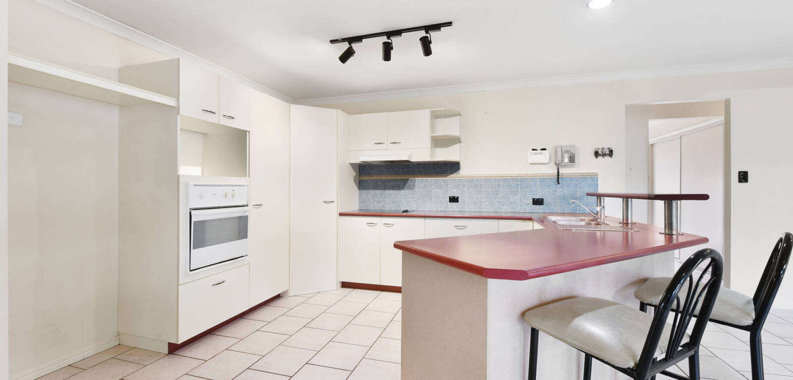 9 Hanna Court, WESTBROOK, QLD 4350 AU
