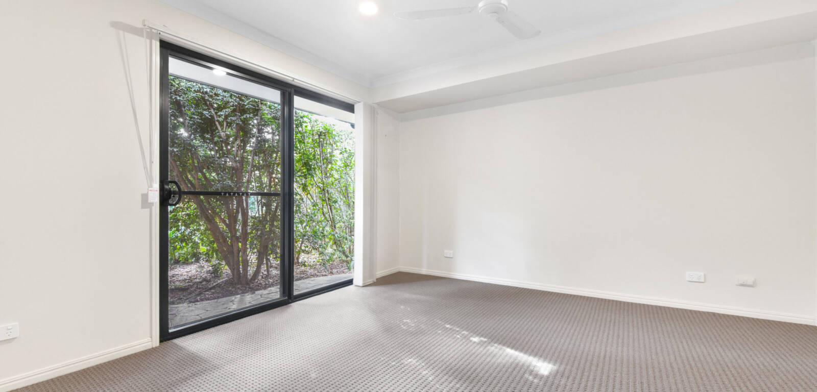 9 Hanna Court, WESTBROOK, QLD 4350 AU