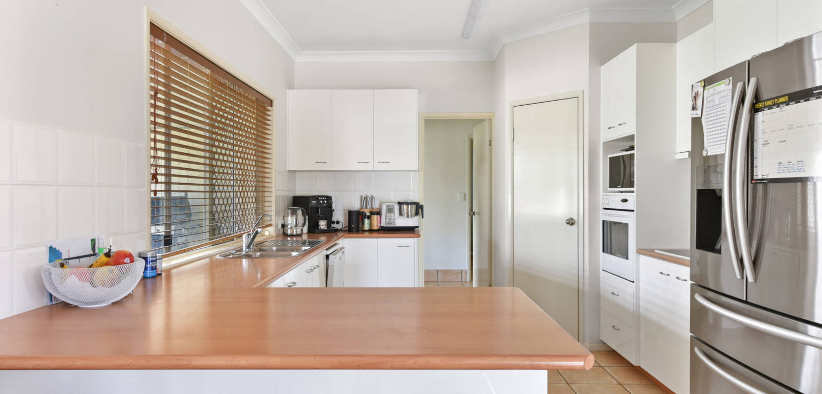 1 Cotswold Close, COTSWOLD HILLS, QLD 4350 AU