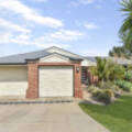 21 Diamantina Dr, GLENVALE, QLD 4350 AU