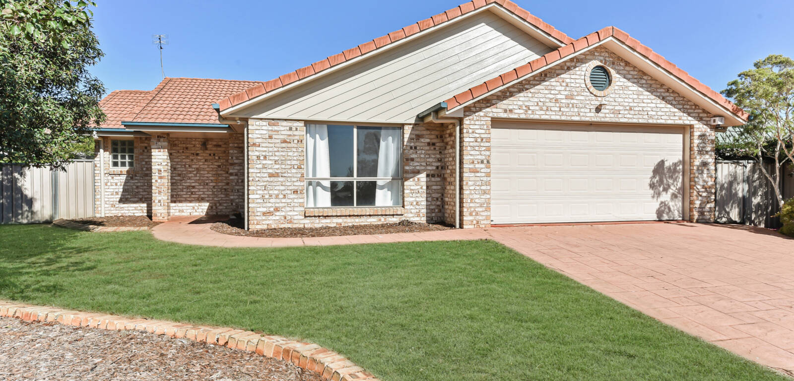 22 Gerbera Court, MIDDLE RIDGE, QLD 4350 AU