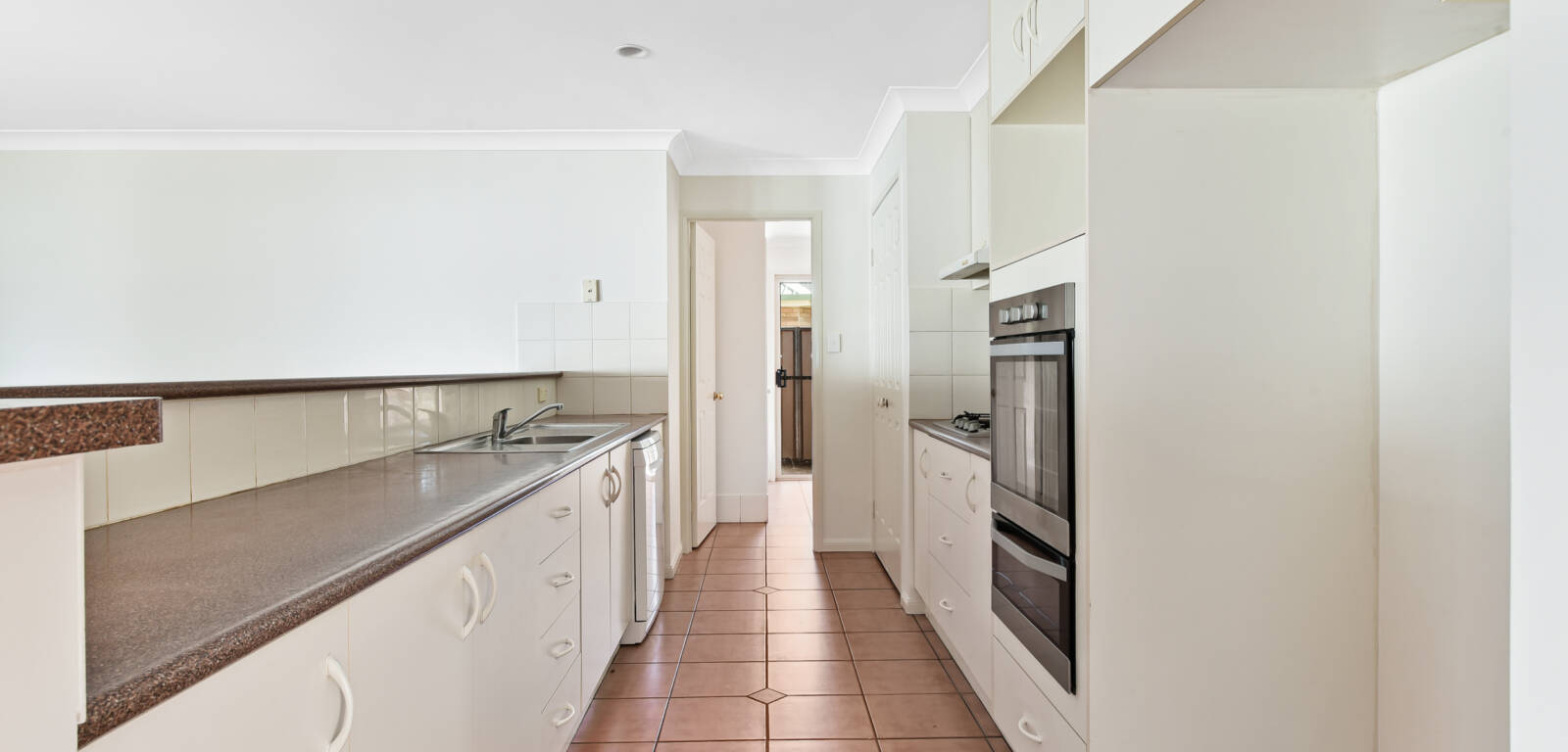 22 Gerbera Court, MIDDLE RIDGE, QLD 4350 AU