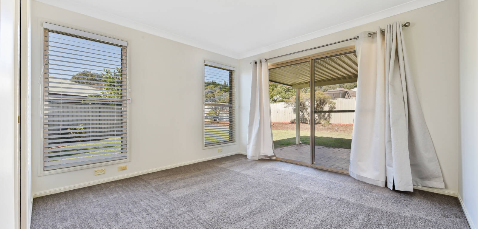 22 Gerbera Court, MIDDLE RIDGE, QLD 4350 AU