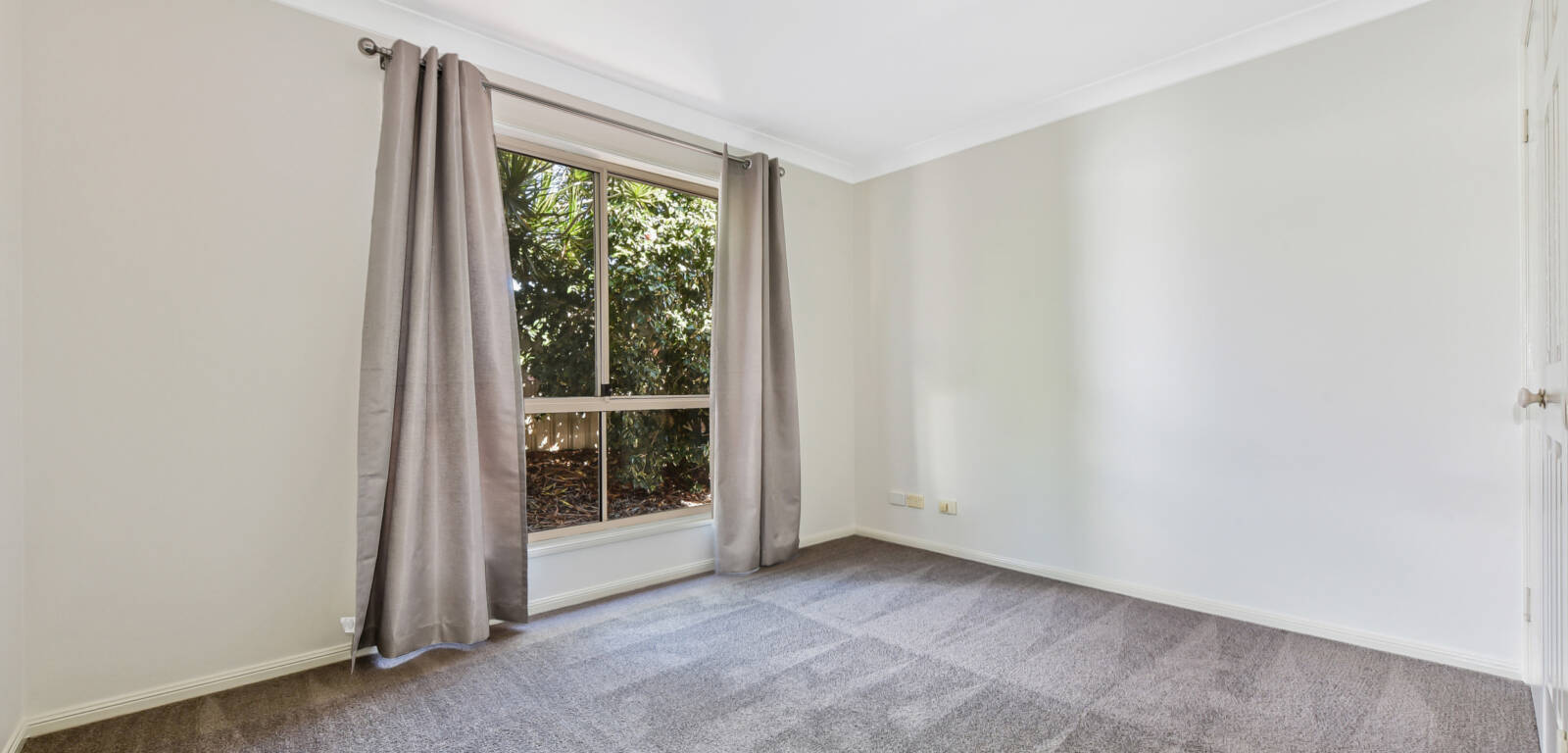 22 Gerbera Court, MIDDLE RIDGE, QLD 4350 AU