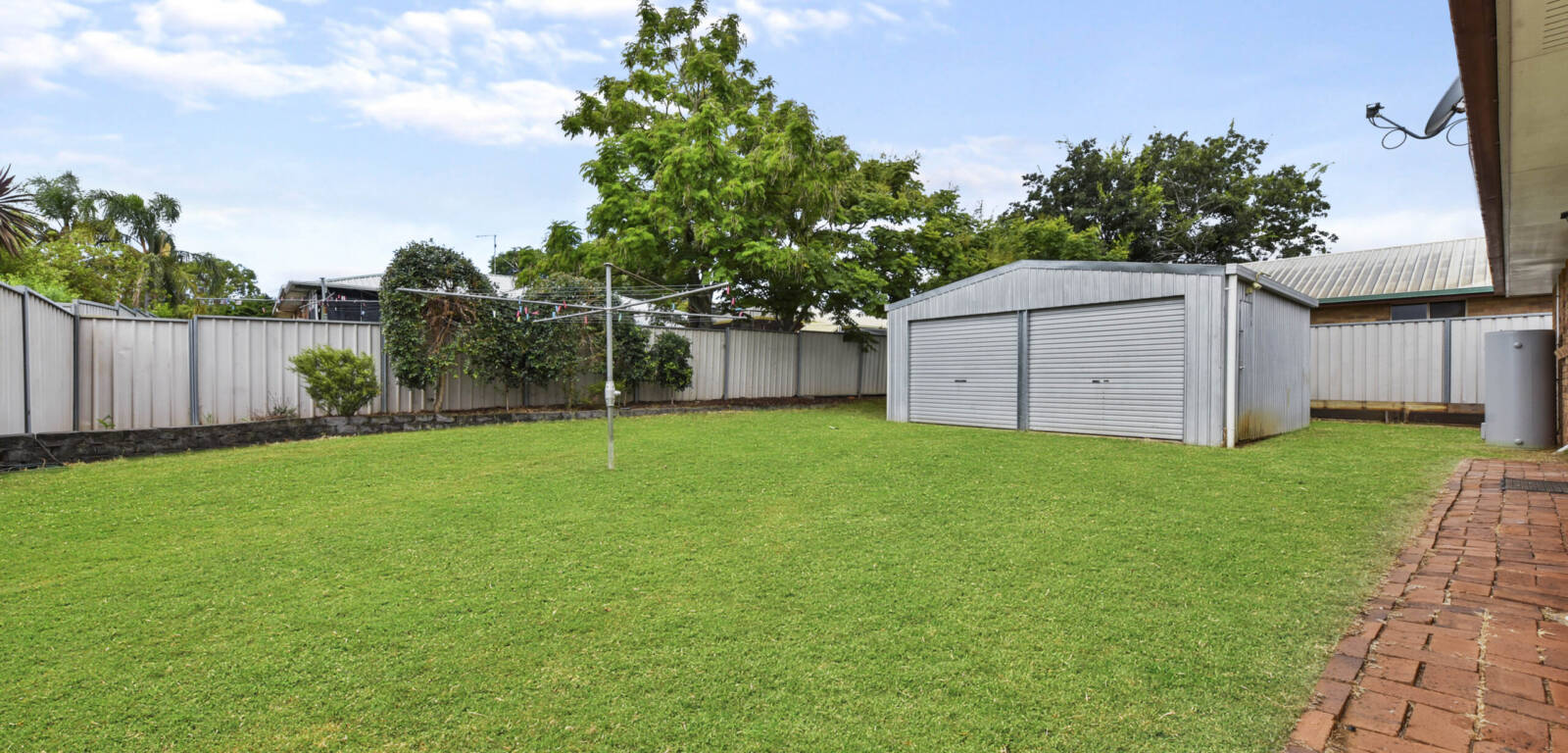 31 Liquidambar Street, GLENVALE, QLD 4350 AU