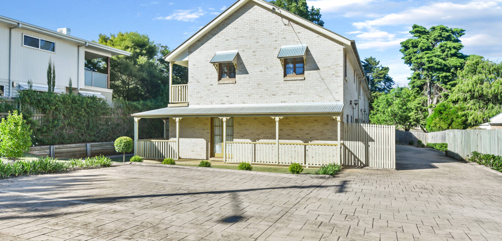 2/4 Creek St, EAST TOOWOOMBA, QLD 4350 AU