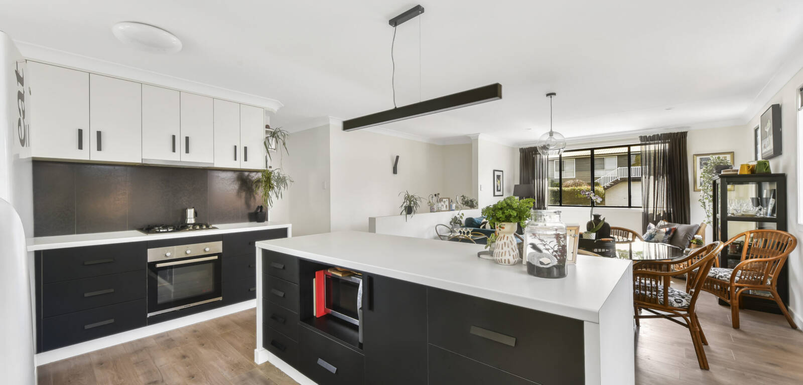 10 Athol Street, HARLAXTON, QLD 4350 AU