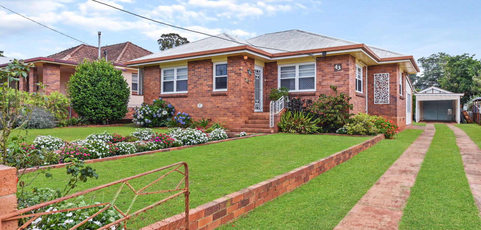 43 Gostwyck Street, NEWTOWN, QLD 4350 AU