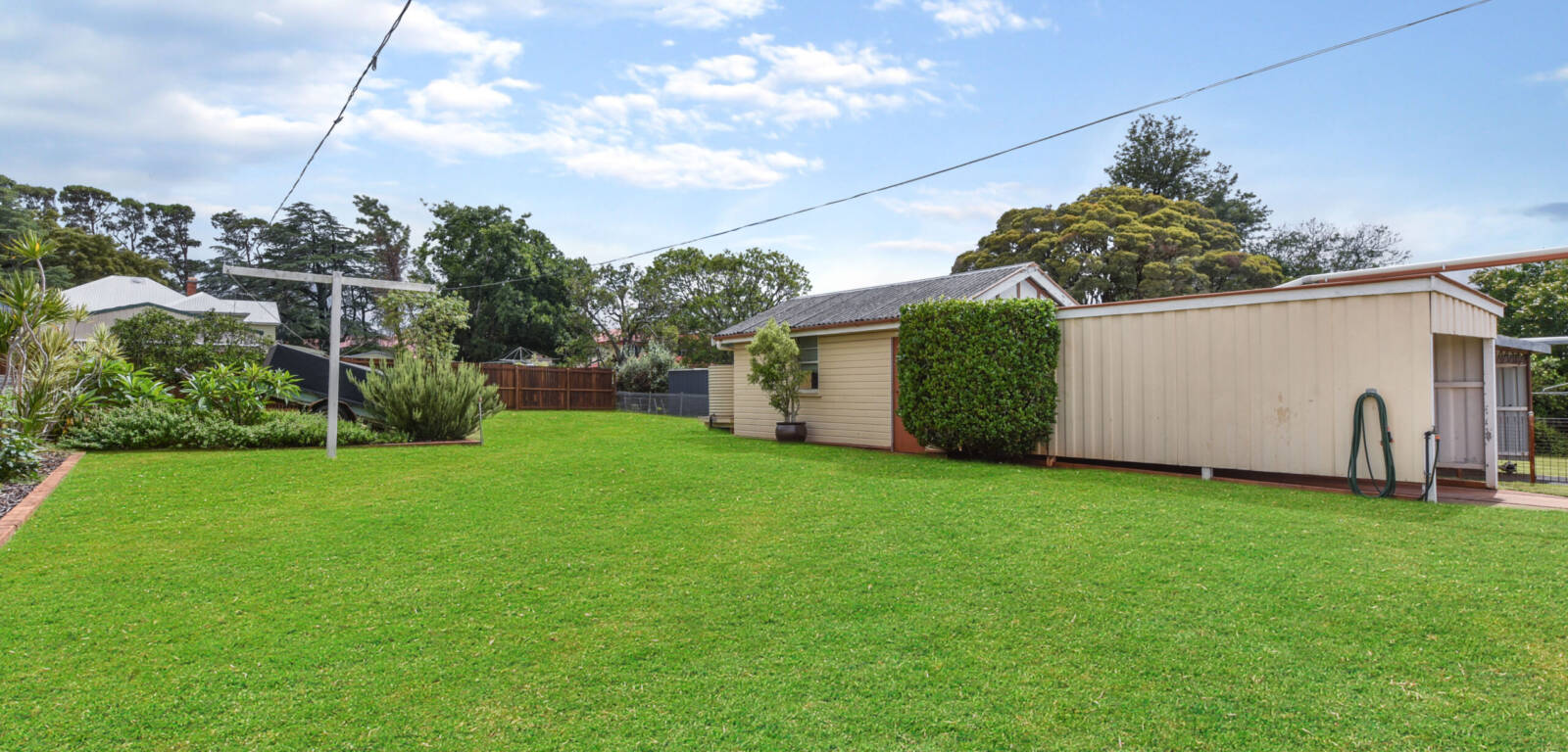 43 Gostwyck Street, NEWTOWN, QLD 4350 AU