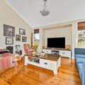 42 Phipps Drive, MERINGANDAN WEST, QLD 4352 AU