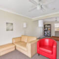 42 Phipps Drive, MERINGANDAN WEST, QLD 4352 AU