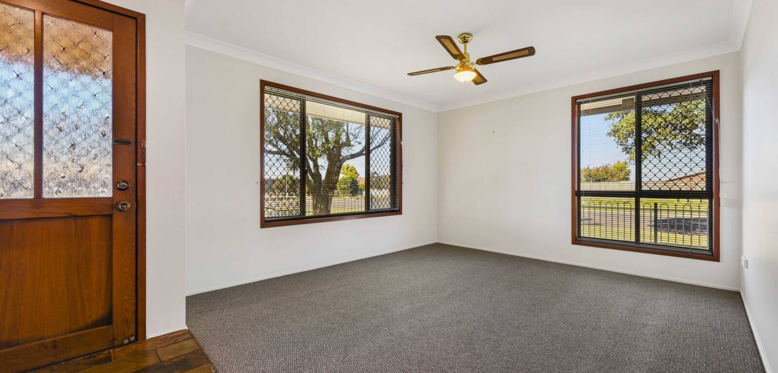 1 Banksia Street, NEWTOWN, QLD 4350 AU