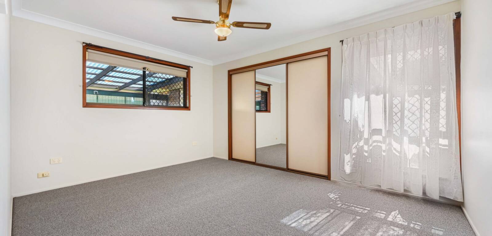 1 Banksia Street, NEWTOWN, QLD 4350 AU